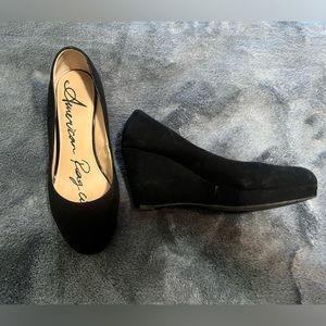 Black wedges size 10